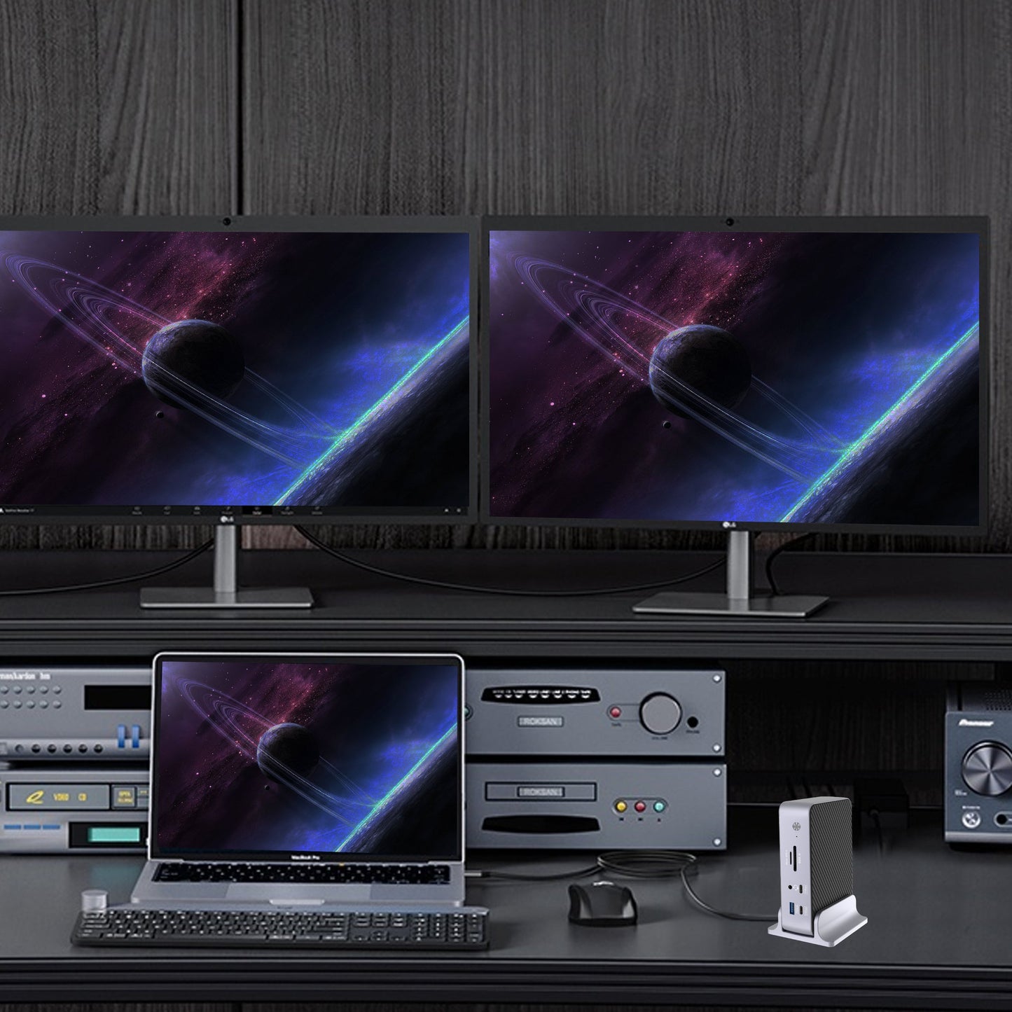 Cruxtec Universal 15-in-1 USB-C Multifunctional Docking Station